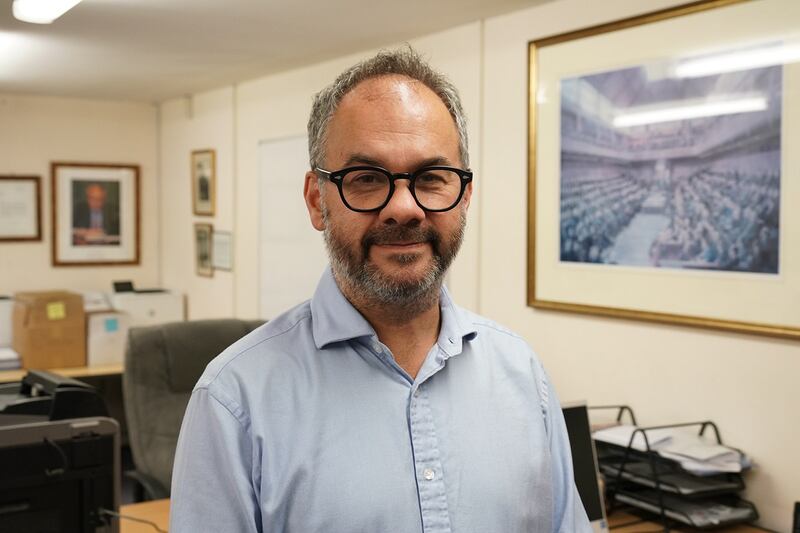 英国创新科技部副部长保罗.史考利(Paul Scully)日前在一个活动中接受本台访问 (记者石头摄)