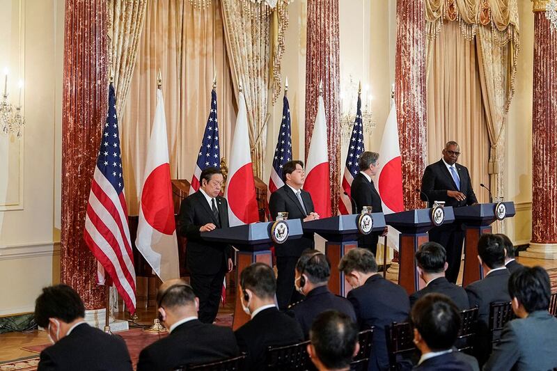 2023年1月11日,在美国国务卿布林肯、美国国防部长奥斯汀、日本外务大臣林芳正和日本防卫大臣滨田靖一在华盛顿美国国务院总部“2023 年美日安全磋商委员会”后举行联合新闻发布会。(路透社)