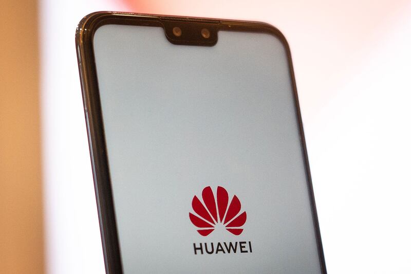 中华电信表示往后不会再进货华为的新手机。(资料图/法新社)
