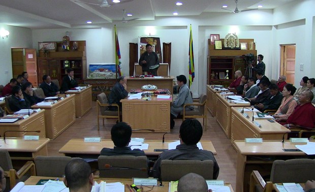 སྤྱི་འཐུས་གྲོས་ཚོགས་ཚོགས་དུས་དྲུག་པ། སྤྱི་འཐུས་གྲོས་ཚོགས་ཚོགས་དུས་དྲུག་པ།