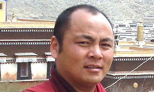 འཇིཌ་བྲལ་གློག་བརྙན་བཟོ་སྐྲུན་ལས་རོཌ་གློད་བཀྲོལ་བཏང་བ། འཇིཌ་བྲལ་གློག་བརྙན་བཟོ་སྐྲུན་ལས་རོཌ་གློད་བཀྲོལ་བཏང་བ།