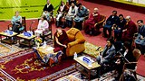 ནོ་བེལ་ཞི་བདེའི་བྱ་དགའ་བཞེས་མཁན་རྣམས་ཀྱི་ལྷན་ཚོཊ།