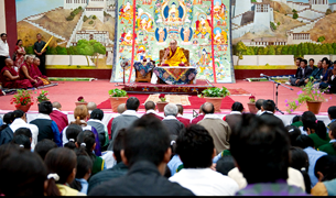 ༸གོང་ས་མཆོག་ནས་ནང་ཆོས་ངོ་སྤྲོད་མཇུག་སྒྲིལ་གནང་བ། ༸གོང་ས་མཆོག་ནས་ནང་ཆོས་ངོ་སྤྲོད་མཇུག་སྒྲིལ་གནང་བ།