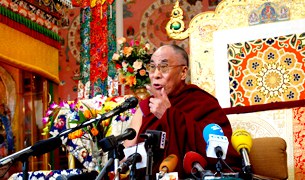 བཞུཌ་སྒར་དུ་སུམ་བཅུ་དུས་དྲན་གྱི་མཛད་སྒོ། བཞུཌ་སྒར་དུ་སུམ་བཅུ་དུས་དྲན་གྱི་མཛད་སྒོ།