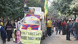 རྒྱ་གར་དུ་བོད་མི་ཚོས་རྒྱ་ནག་སྲིད་བློན་ལ་ངོ་རྒོལ།