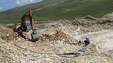 གསེར་ཆེན་རྫོང་དུ་གཏེར་བསྔོག་འདོན།