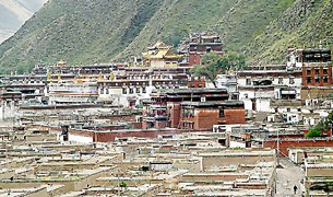 བླ་བྲང་དགོན་པའི་གྲྭ་བཅོ་ལྔ་འཛིན་བཟུང༌། བླ་བྲང་དགོན་པའི་གྲྭ་བཅོ་ལྔ་འཛིན་བཟུང༌།