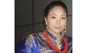 བོད་ཀྱི་གླུ་མ་ནས་གཞིས་བྱེས་བོད་མི་ཡོངས་ལ་འཚམས་འདྲི། བོད་ཀྱི་གླུ་མ་ནས་གཞིས་བྱེས་བོད་མི་ཡོངས་ལ་འཚམས་འདྲི།