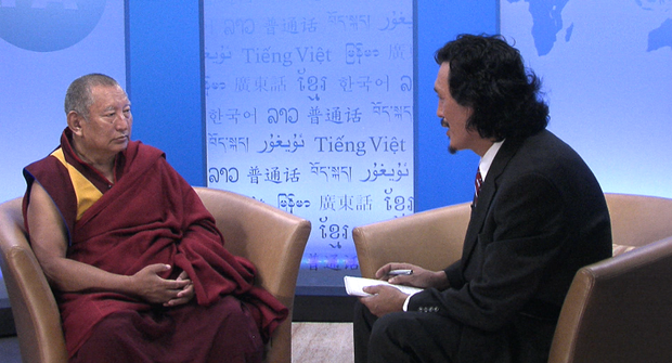 ཀིརྟི་རིན་པོ་ཆེ་མཆོག་ནས་ཡུ་རོབ་ཏུ་ཕེབས་ཡོད་པ། ཀིརྟི་རིན་པོ་ཆེ་མཆོག་ནས་ཡུ་རོབ་ཏུ་ཕེབས་ཡོད་པ།