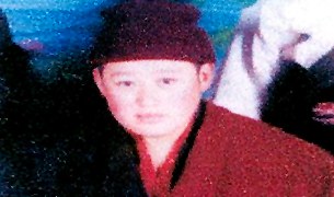 ཆབ་སྲིད་བཙོན་པ་ཨ་ནེ་དབྱངས་སྐྱིད་འདས་གྲོངས་སུ་གྱུར་བ། ཆབ་སྲིད་བཙོན་པ་ཨ་ནེ་དབྱངས་སྐྱིད་འདས་གྲོངས་སུ་གྱུར་བ།
