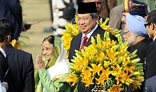 རྒྱ་གར་གྱི་དམངས་གཙོ་དུས་ཆེན་ཐེངས་༦༢པ། རྒྱ་གར་གྱི་དམངས་གཙོ་དུས་ཆེན་ཐེངས་༦༢པ།