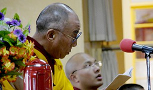 ༸གོང་ས་མཆོག་དབུ་བཞུགས་ཐོག་བསྔོ་བོ་སྨོན་ལམ། ༸གོང་ས་མཆོག་དབུ་བཞུགས་ཐོག་བསྔོ་བོ་སྨོན་ལམ།
