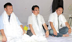 ལྡི་ལི་རུ་དུས་ཡུན་ངེས་མེད་ཀྱི་ཟས་བཅད་ངོ་རྒོལ། ལྡི་ལི་རུ་དུས་ཡུན་ངེས་མེད་ཀྱི་ཟས་བཅད་ངོ་རྒོལ།