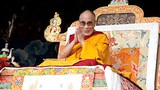 བོད་གཞུང་མང་ཡོངས་ནས་༸གོང་ས་མཆོག་ལ་བརྟན་བཞུགས།