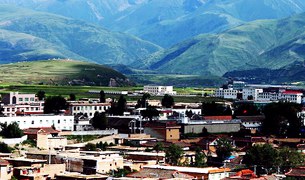 ཨ་ནི་འཆི་མེད་ལ་ཁྲིམས་ཐག་ལོ་གསུམ། ཨ་ནི་འཆི་མེད་ལ་ཁྲིམས་ཐག་ལོ་གསུམ།