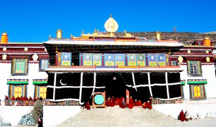 གྲྭ་ཚེ་དབང་གྲགས་པ་གློད་བཀྲོལ་བཏང་བ། གྲྭ་ཚེ་དབང་གྲགས་པ་གློད་བཀྲོལ་བཏང་བ།