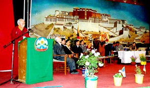བཀའ་ཁྲི་མཆོག་ནས་བཅའ་ཁྲིམས་བསྐྱར་བཅོས་ཐད་གསལ་བཤད། བཀའ་ཁྲི་མཆོག་ནས་བཅའ་ཁྲིམས་བསྐྱར་བཅོས་ཐད་གསལ་བཤད།