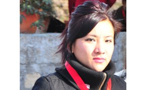 བཙན་བྱོལ་ནང་དུ་ཡོད་པའི་བོད་པའི་བུད་མེད་ཀྱི་ཐོབ་ཐང་། བཙན་བྱོལ་ནང་དུ་ཡོད་པའི་བོད་པའི་བུད་མེད་ཀྱི་ཐོབ་ཐང་།