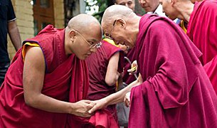 རྒྱ་གར་ལྷོ་ཕྱོགས་སུ་སྐུའི་འཁྲུངས་སྐར་སྲུང་བརྩི། རྒྱ་གར་ལྷོ་ཕྱོགས་སུ་སྐུའི་འཁྲུངས་སྐར་སྲུང་བརྩི།
