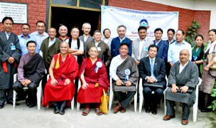 སྨན་པའི་ལྷན་ཚོགས་ཀྱི་དམིགས་བསལ་ཚོགས་འདུ། སྨན་པའི་ལྷན་ཚོགས་ཀྱི་དམིགས་བསལ་ཚོགས་འདུ།