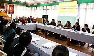 སམ་བྷོ་ཊའི་སློབ་གྲྭ་དགེ་རྒན་རྣམས་ལ་ཟབ་སྦྱོང༌། སམ་བྷོ་ཊའི་སློབ་གྲྭ་དགེ་རྒན་རྣམས་ལ་ཟབ་སྦྱོང༌།