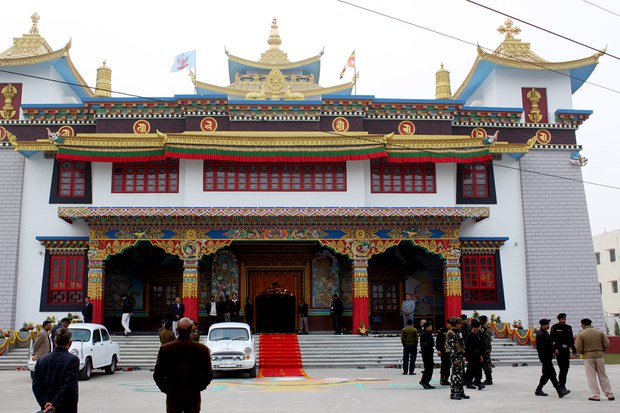 ཆོས་ལུགས་མཐུན་སྒྲིལ་ནི་འཛམ་གླིང་ཞི་བདེའི་རྒྱུ་རྐྱེན་མེད་དུ་མི་རུང་བ་ཞིག་ཡིན། ཆོས་ལུགས་མཐུན་སྒྲིལ་ནི་འཛམ་གླིང་ཞི་བདེའི་རྒྱུ་རྐྱེན་མེད་དུ་མི་རུང་བ་ཞིག་ཡིན།