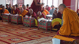 ༸གོང་ས་མཆོག་ནས་སེར་སྨད་སྒྲུབ་ཁང་དབུ་འབྱེད་དང་བཀའ་སློབ་བསྩལ་བ།