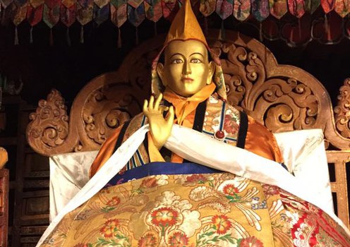 ༸རྒྱལ་དབང་སྐུ་ཕྲེང་བདུན་པ་བསྐལ་བཟང་རྒྱ་མཚོ་མཆོག