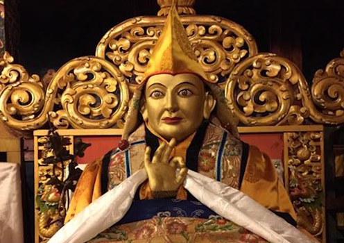 ༸རྒྱལ་དབང་སྐུ་ཕྲེང་བརྒྱད་པ་འཇམ་དཔལ་རྒྱ་མཚོ་མཆོག