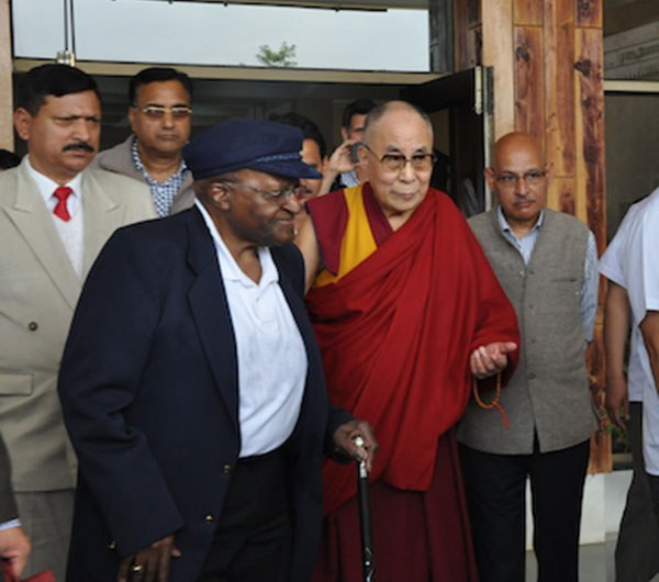 ཡེ་ཤུའི་ཆོས་དཔོན་ཊུ་ཊུ་མཆོག་བཞུགས་སྒར་དུ་ཕེབས་པ། ཡེ་ཤུའི་ཆོས་དཔོན་ཊུ་ཊུ་མཆོག་བཞུགས་སྒར་དུ་ཕེབས་པ།