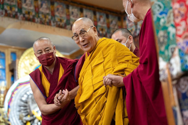 འཕགས་པ་སྤྱན་རས་གཟིགས་དང་བོད། འཕགས་པ་སྤྱན་རས་གཟིགས་དང་བོད།