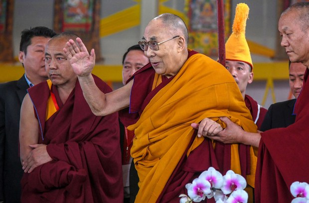 རྒྱ་ནག་གཞུང་གིས་ཏཱ་ལའི་བླ་མའི་སྤྲུལ་སྐུའི་ལམ་ལུགས་གཏོར་ཐབས་བྱེད་བཞིན་པ། རྒྱ་ནག་གཞུང་གིས་ཏཱ་ལའི་བླ་མའི་སྤྲུལ་སྐུའི་ལམ་ལུགས་གཏོར་ཐབས་བྱེད་བཞིན་པ།