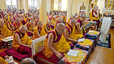 ༸གོང་ས་མཆོག་དབུ་བཞུགས་ཐོག་སྨོན་ལམ་མཆོད་འབུལ།