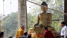 ༸གོང་ས་མཆོག་ནས་ལམ་གཙོ་རྣམ་གསུམ་གྱི་བཀའ་ཆོས།