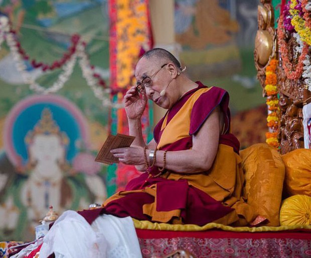 བྱང་ཆུབ་ལམ་རིམ་གྱི་གསུང་ཆོས་དབུ་འཛུགས་གནང་བ། བྱང་ཆུབ་ལམ་རིམ་གྱི་གསུང་ཆོས་དབུ་འཛུགས་གནང་བ།