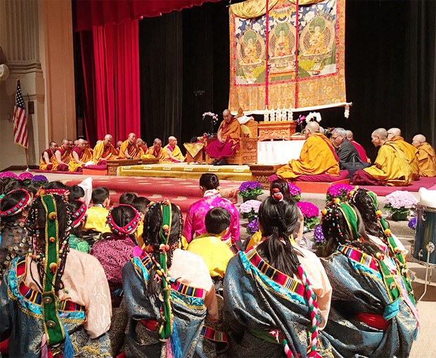 ༸གོང་ས་མཆོག་ནས་བློ་སྦྱོང་ཚིག་བརྒྱད་མའི་གསུང་ཆོས་བཀའ་དྲི་སྩལ་བ། ༸གོང་ས་མཆོག་ནས་བློ་སྦྱོང་ཚིག་བརྒྱད་མའི་གསུང་ཆོས་བཀའ་དྲི་སྩལ་བ།