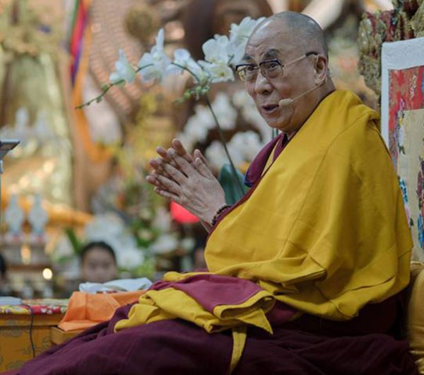 འགྲོ་བ་མིའི་བྱམས་བརྩེའི་རིན་ཐང་གོང་འཕེལ། འགྲོ་བ་མིའི་བྱམས་བརྩེའི་རིན་ཐང་གོང་འཕེལ།