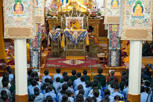 འཛམ་གླིང་འདིའི་ཐོག་བདེ་སྐྱིད་ཀྱི་རྩ་བ་ནི་སེམས་བཟང་པོ་དགོས་པ། འཛམ་གླིང་འདིའི་ཐོག་བདེ་སྐྱིད་ཀྱི་རྩ་བ་ནི་སེམས་བཟང་པོ་དགོས་པ།