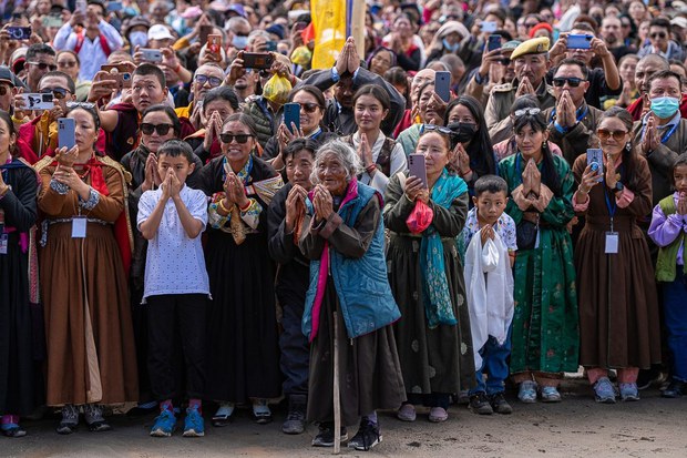 ༧གོང་ས་མཆོག་གི་ལ་དྭགས་སུ་ཆོས་འབྲེལ་དང་བཀའ་སློབ་སྩལ་བ།