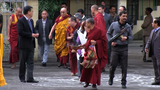 བཞུགས་སྒར་ནས་ཆིབས་ཐོན།