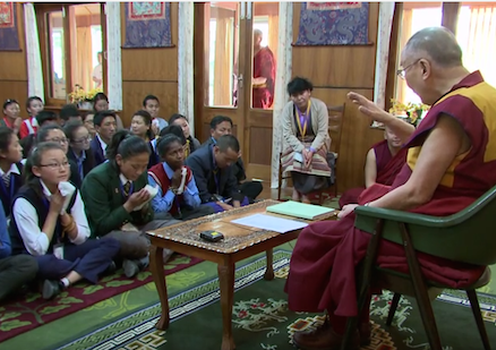 ༸གོང་ས་མཆོག་ནས་གཞོན་སྐྱེས་ཚོར་མཇལ་ཁ་བཀའ་སློབ་གནང་བ།