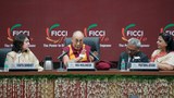 ༧གོང་ས་མཆོག་ནས་རྒྱ་གར་བུད་མེད་ཚོང་ལས་པ་༢༠༠ལྷག་ཙམ་ལ་བཀའ་སློབ།