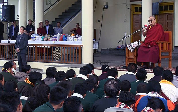 ༧གོང་ས་མཆོག་ནས་ལྷ་ཚོགས་ཁག་གི་ཚོགས་མི་༤༠༠ལྷག་ཙམ་ལ་མཇལ་ཁ་དང་བཀའ་སློབ། ༧གོང་ས་མཆོག་ནས་ལྷ་ཚོགས་ཁག་གི་ཚོགས་མི་༤༠༠ལྷག་ཙམ་ལ་མཇལ་ཁ་དང་བཀའ་སློབ།