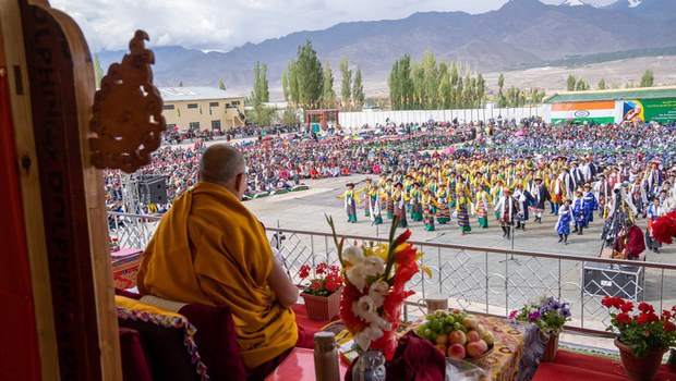 ༧གོང་ས་སྐྱབས་མགོན་ཆེན་པོ་མཆོག་གིས་ལ་དགས་ཁུལ་དུ་གནས་བཞུགས་བོད་མི་རྣམས་ལ་བཀའ་སློབ་བསྩལ་གནང་མཛད་ཡོད་པ། ༧གོང་ས་སྐྱབས་མགོན་ཆེན་པོ་མཆོག་གིས་ལ་དགས་ཁུལ་དུ་གནས་བཞུགས་བོད་མི་རྣམས་ལ་བཀའ་སློབ་བསྩལ་གནང་མཛད་ཡོད་པ།