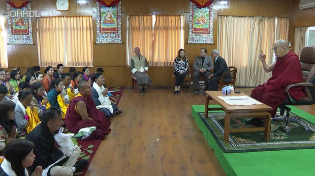 ༧གོང་ས་མཆོག་ནས་བཻ་རོ་ཙ་ན་བོད་ཀྱི་རིག་གཞུང་གཅེས་འཛིན་ཁང་གི་དགེ་སློབ་རྣམས་ལ་བཀའ་སློབ་བསྩལ་བ། ༧གོང་ས་མཆོག་ནས་བཻ་རོ་ཙ་ན་བོད་ཀྱི་རིག་གཞུང་གཅེས་འཛིན་ཁང་གི་དགེ་སློབ་རྣམས་ལ་བཀའ་སློབ་བསྩལ་བ།