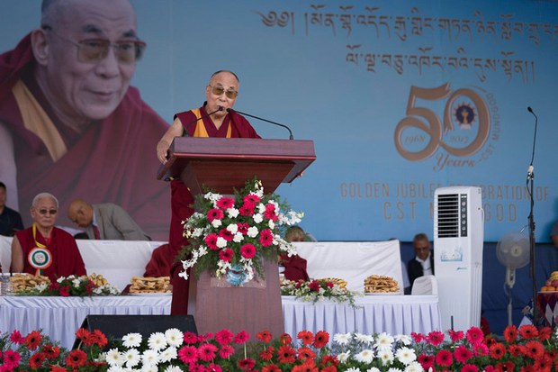 དགེ་ལས་སློབ་ཕྲུག་ཚོར་བསྩལ་བའི་བཀའ་སློབ། དགེ་ལས་སློབ་ཕྲུག་ཚོར་བསྩལ་བའི་བཀའ་སློབ།