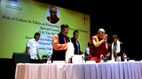 ༧གོང་ས་མཆོག་ནས་འཛམ་གླིང་གོ་ལ་ཁྱོན་ཡོངས་ཀྱི་ཞི་བདེ་དང་འཆམ་མཐུན་གོང་འཕེལ་སྐོར་བཀའ་སློབ།