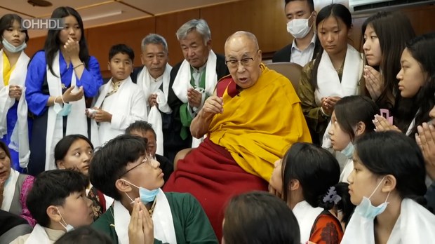 ༸གོང་ས་མཆོག་གིས་ཚང་མས་སེམས་པ་བཟང་པོ་བྱ་དགོས་པའི་བཀའ་བསྩལ་བ།