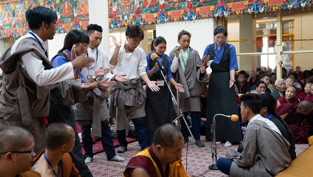 ཉིན་རེའི་འཚོ་བ་དང་བསམ་བློ་འཁྱེར་ཕྱོགས་ཐད་བཀའ་སློབ། ཉིན་རེའི་འཚོ་བ་དང་བསམ་བློ་འཁྱེར་ཕྱོགས་ཐད་བཀའ་སློབ།