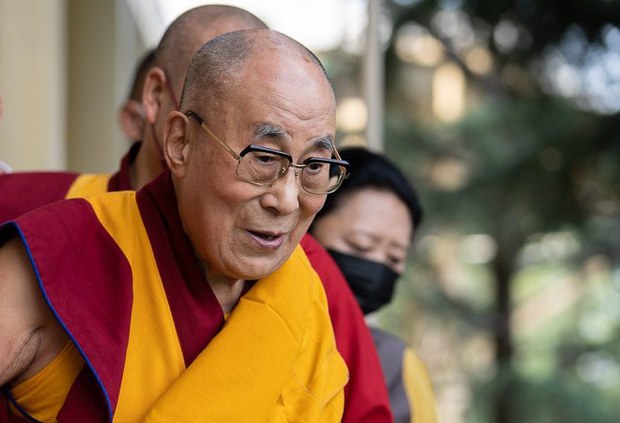 ༧གོང་ས་༧སྐྱབས་མགོན་ཆེན་པོ་མཆོག་གིས་བོད་རིགས་གཞོན་སྐྱེས་ཚོར་རྟེན་འབྲེལ་བསྟོད་པ་དང་ཐུགས་རྗེ་ཆེན་པོའི་བཀའ་དབང་སོགས་བསྩལ་གནང་ཡོད་པ། ༧གོང་ས་༧སྐྱབས་མགོན་ཆེན་པོ་མཆོག་གིས་བོད་རིགས་གཞོན་སྐྱེས་ཚོར་རྟེན་འབྲེལ་བསྟོད་པ་དང་ཐུགས་རྗེ་ཆེན་པོའི་བཀའ་དབང་སོགས་བསྩལ་གནང་ཡོད་པ།